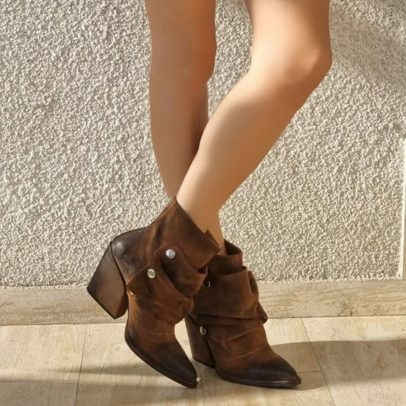 Pointed-Toe Bare Boots