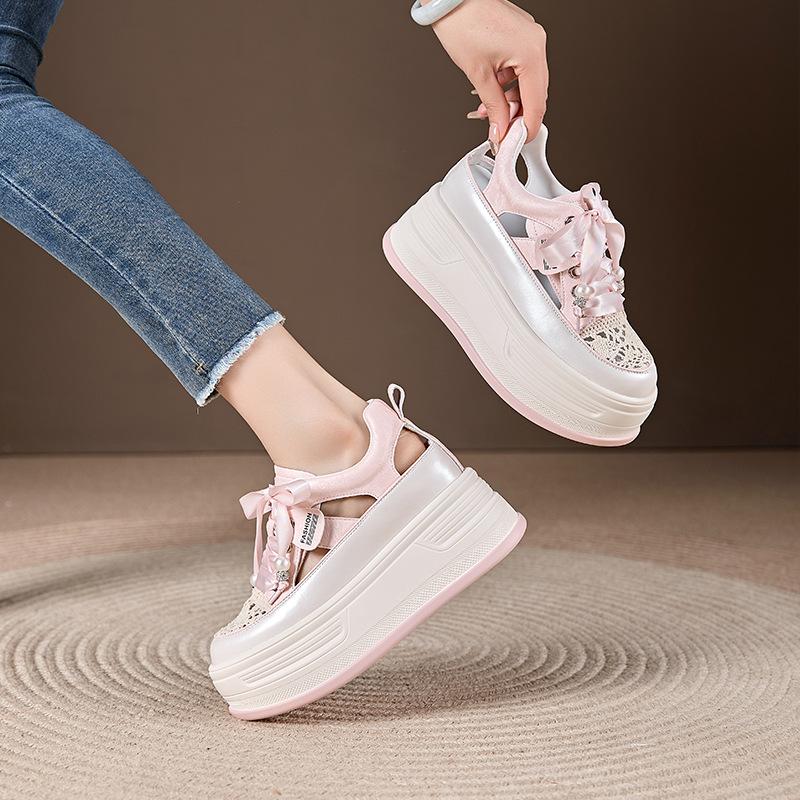 Casual Hollow Shoes