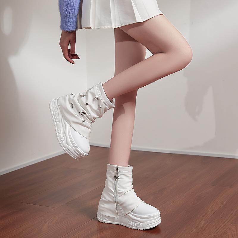 Pleated Leather Short Boots