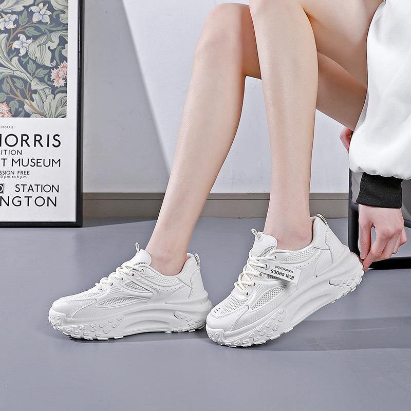 Breathable Lace Up Outdoor Sneakers