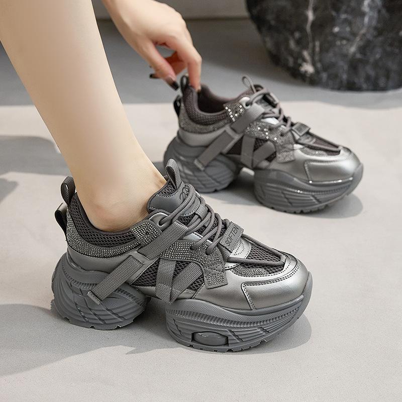 Versatile Heightening Sneakers