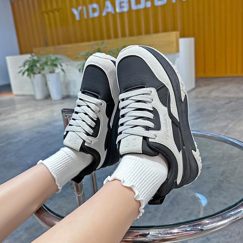 Popular Casual Sneakers