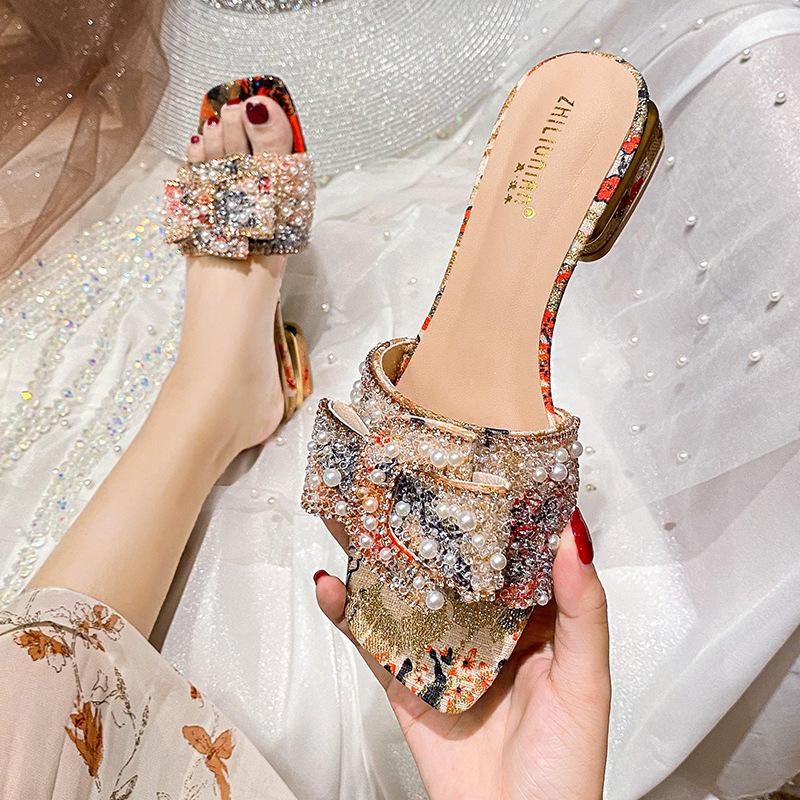 Color Pearl Coarse Heel Rhinestone Slippers