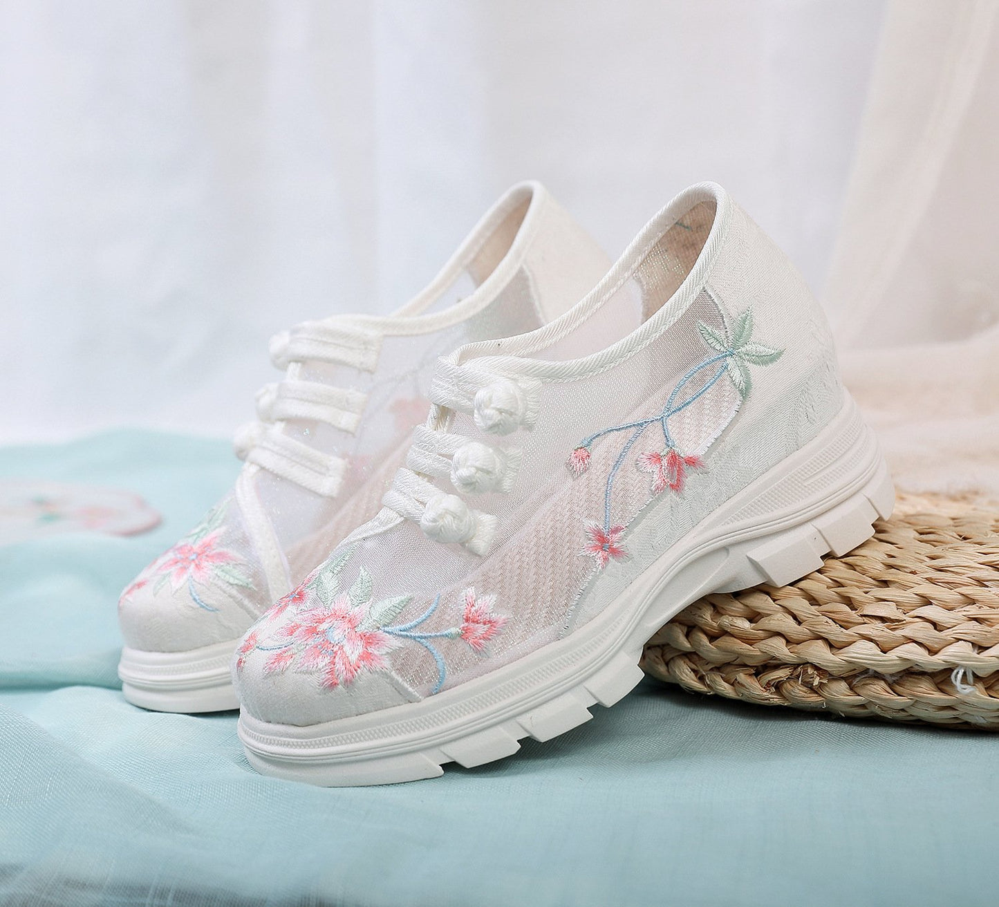 Flower Embroidered Breathable Soft Shoes