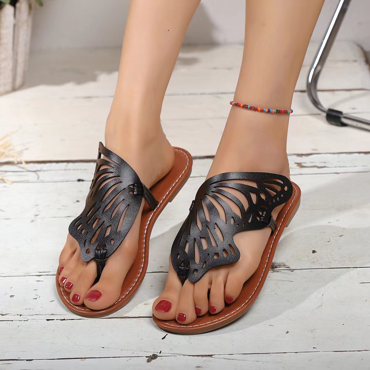 Flat Clip Toe Fashion Butterfly Beach Slippers