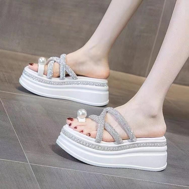 Pearl Toe Strap Rhinestone Slipper