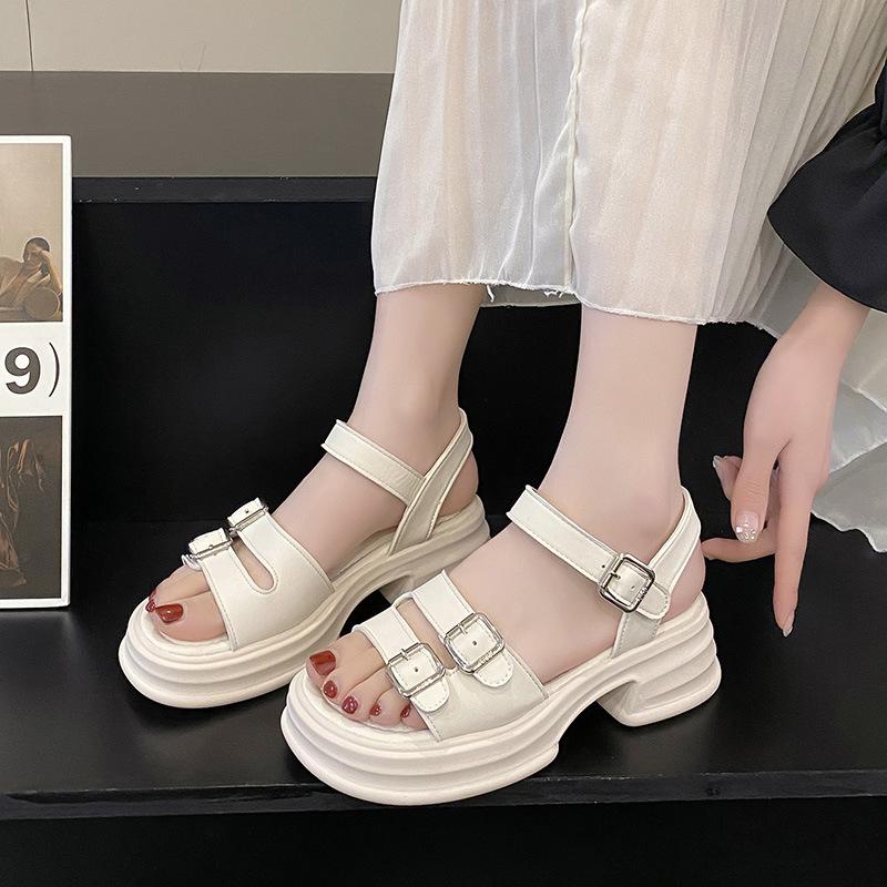 Muffin Flat Casual Buckle Sandals