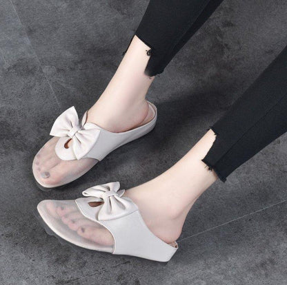 Mesh bow sandals