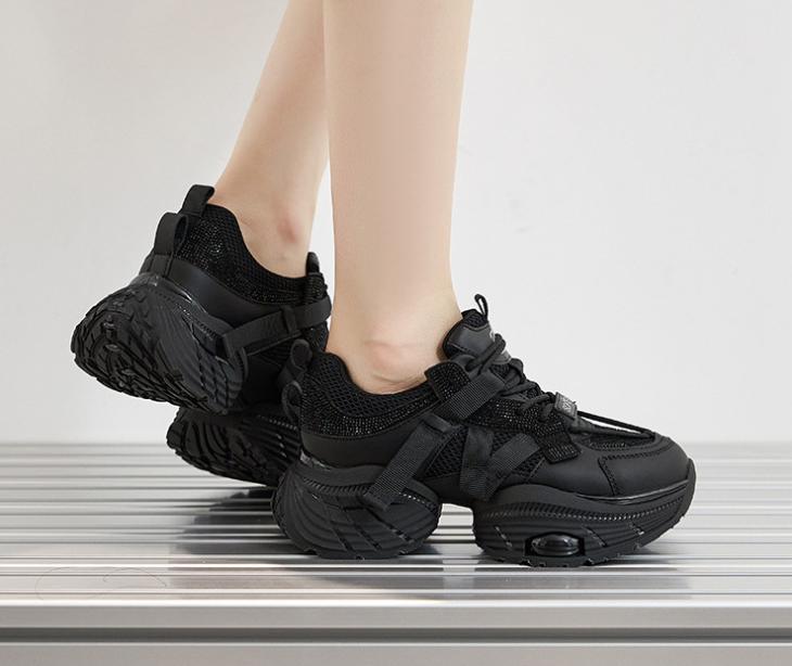 Versatile Heightening Sneakers