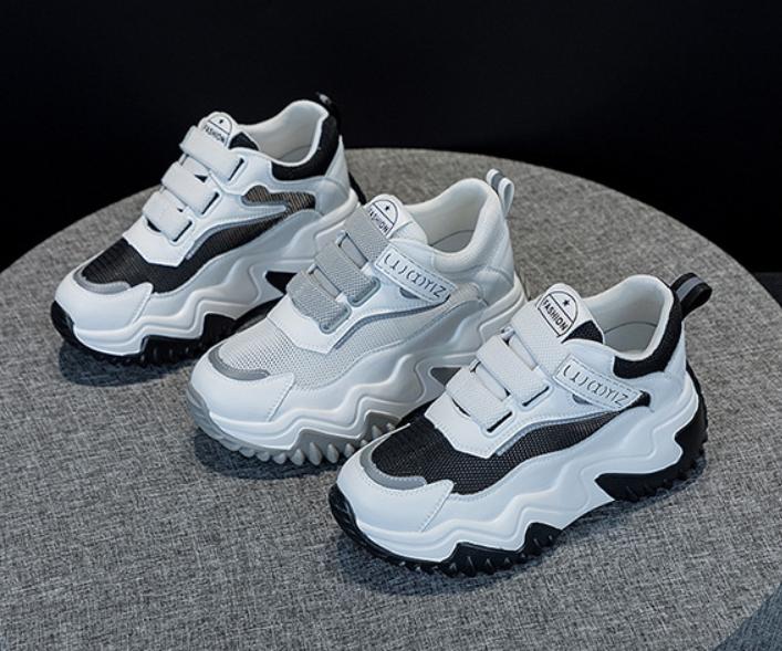 Heightening Breathable Comfy Sneakers