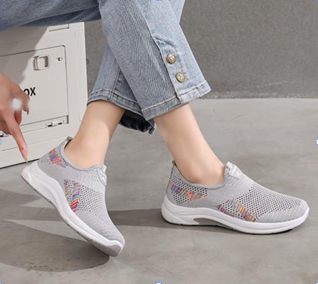 Mesh Platform Soft Sole Breathable Sneakers